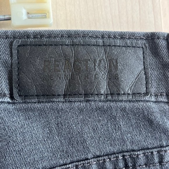 Kenneth Cole Men's Jeans Size 36x30 Gray Straight Denim Flat Front (38" Waist) - Picture 9 of 9